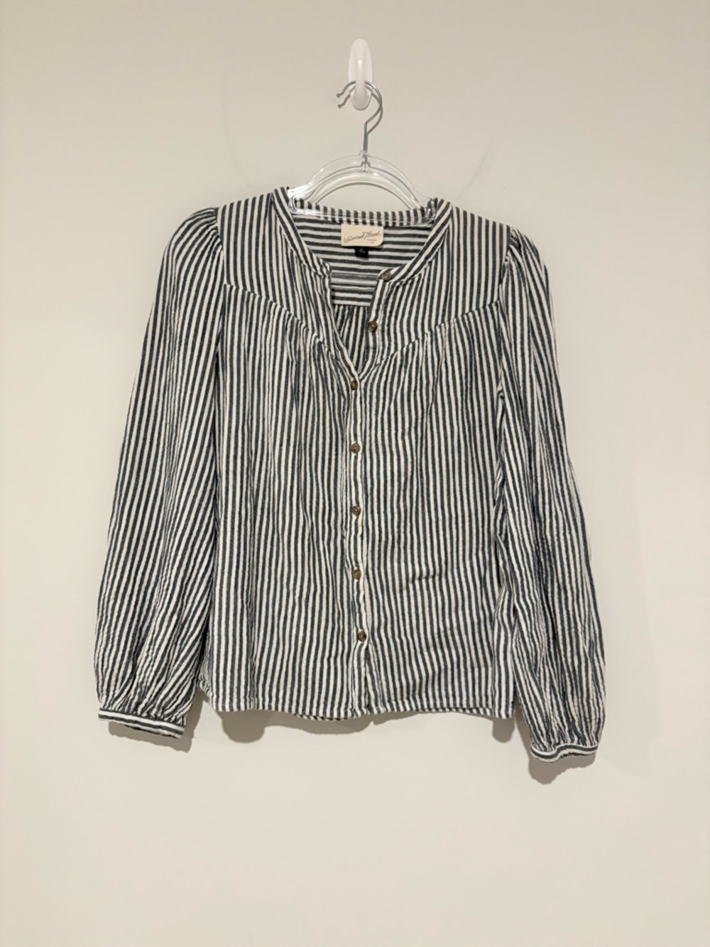 Universal Thread Multicolored Long Sleeve Mandarin Collar Blouse blue white XS